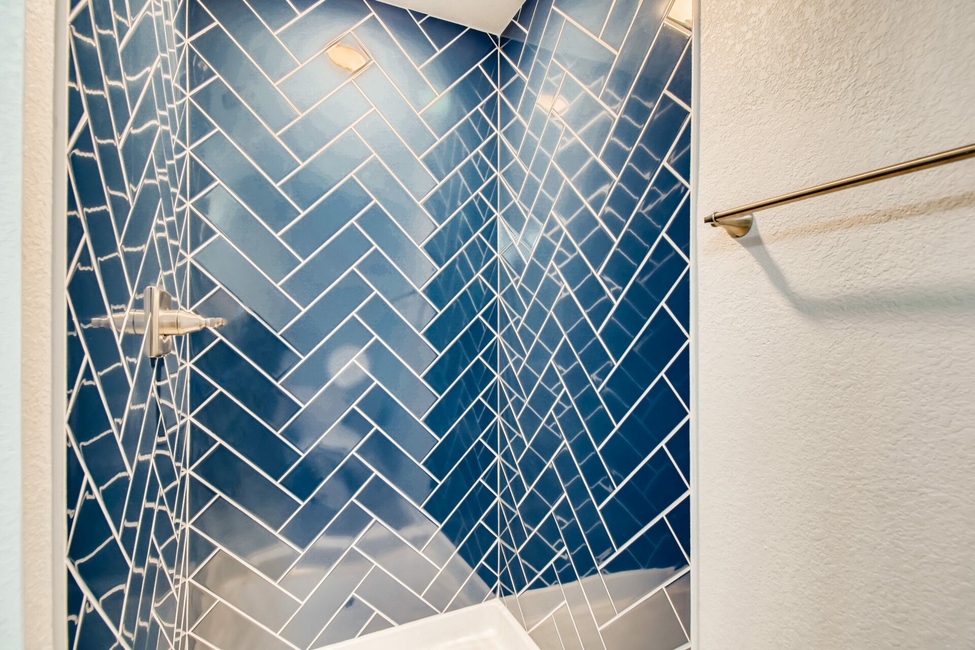 16538 Prospect Lane Broomfield CO - Print Quality - 010 - 13 Lower Level Bathroom Detail-Edit